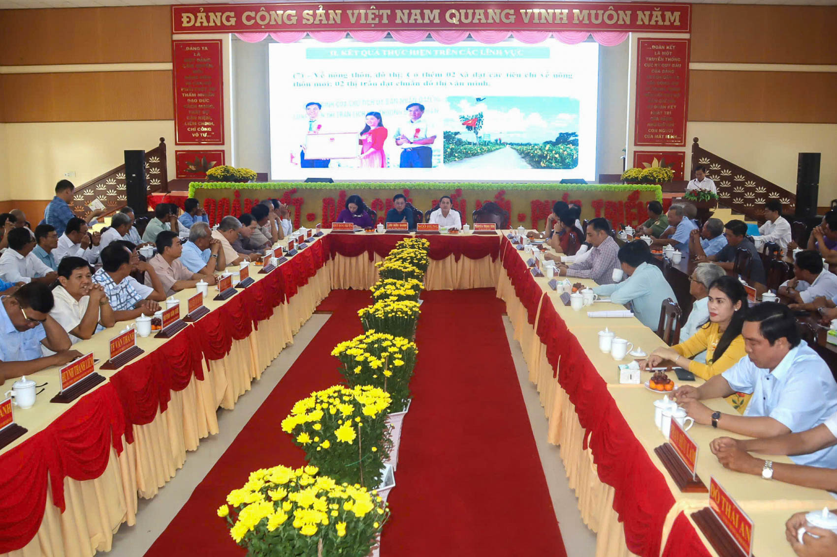 Huyện Trần Đề họp mặt mừng Đảng, mừng Xuân Ất Tỵ 2025