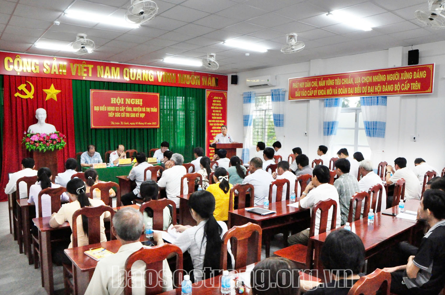 Cử tri thị trấn Kế Sách kiến nghị các vấn đề xóa nhà tạm, nhà dột nát