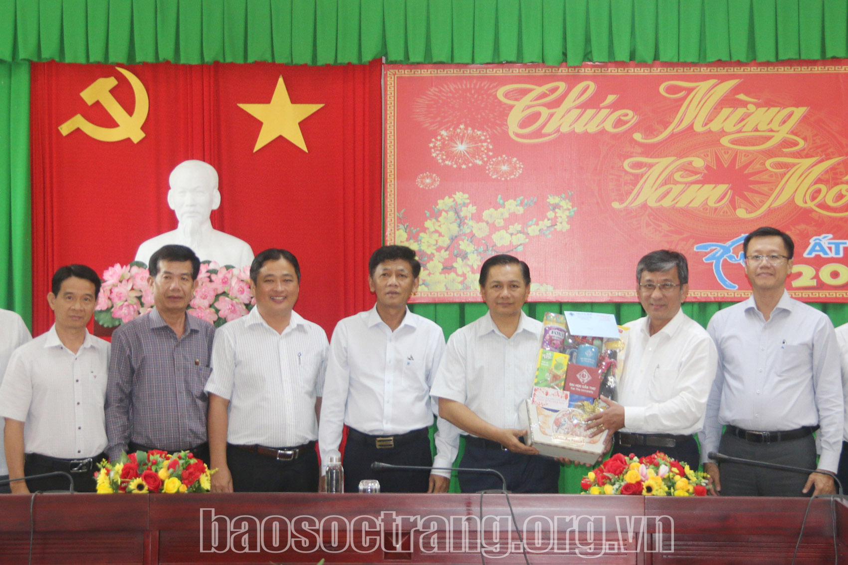 Trường Đại học Cần Thơ chúc Tết lãnh đạo tỉnh Sóc Trăng