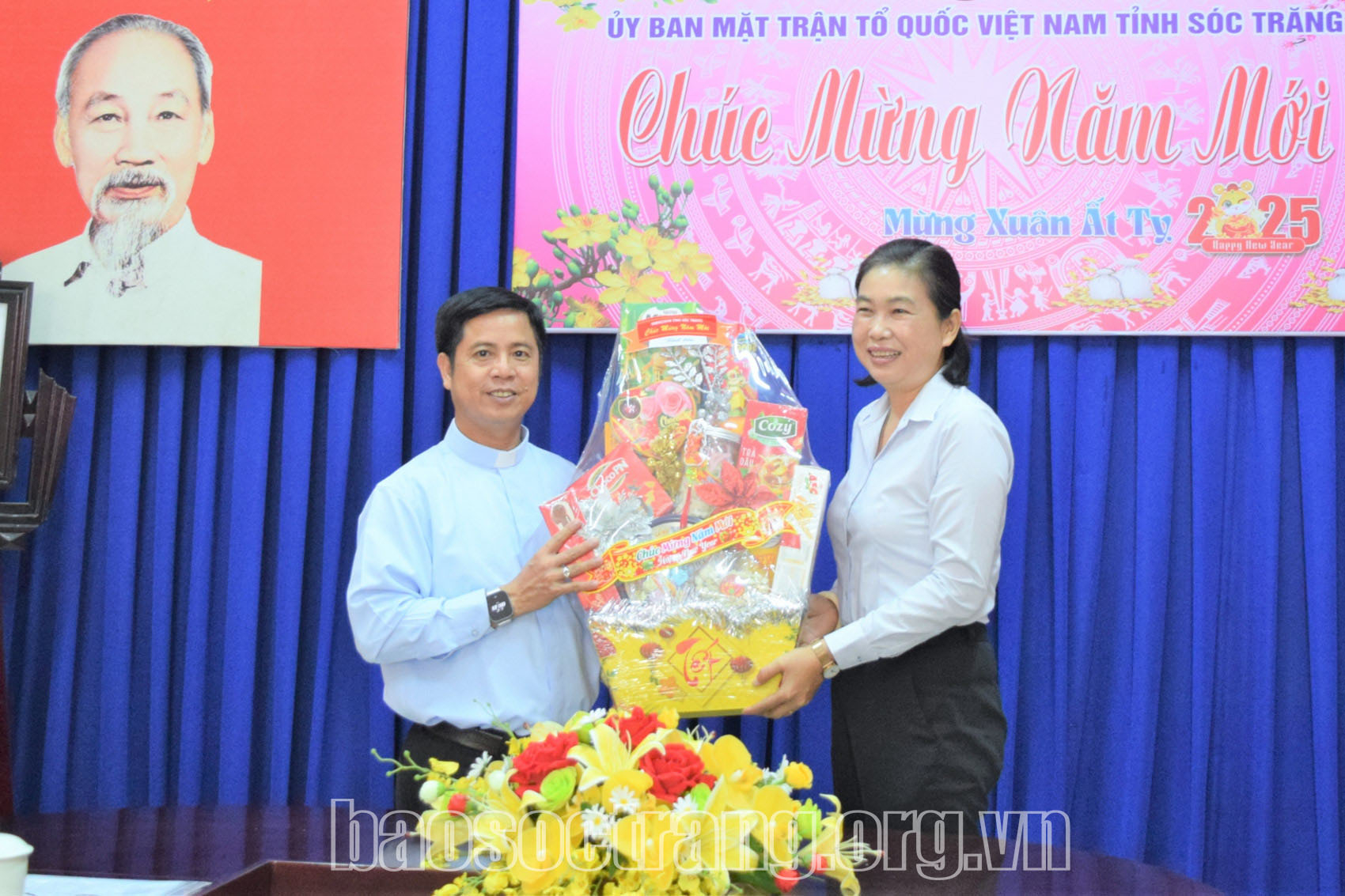 Ủy ban Đoàn kết Công giáo Việt Nam tỉnh chúc Tết Ủy ban Mặt trận Tổ quốc Việt Nam tỉnh Sóc Trăng