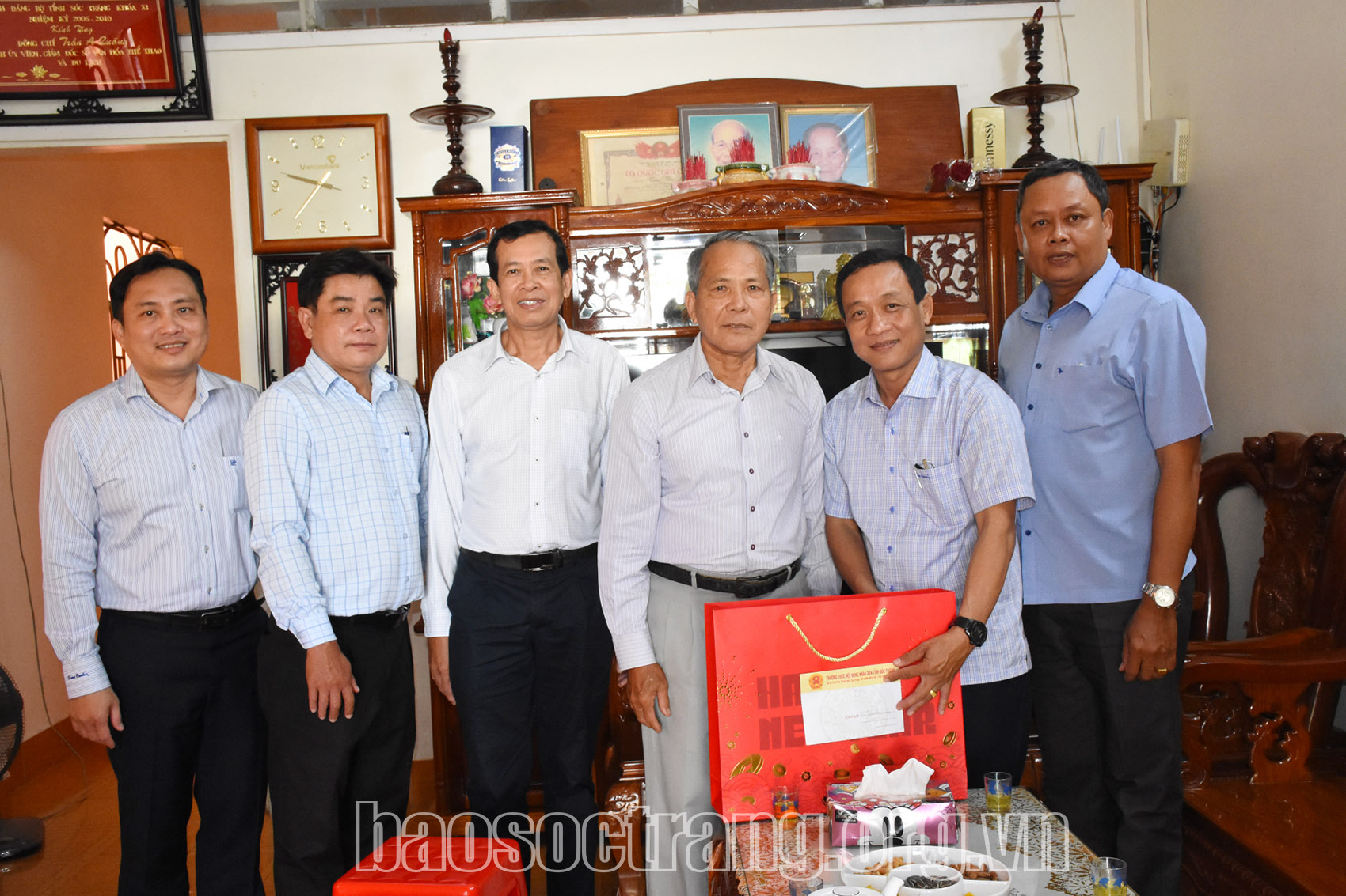 Thường trực HĐND tỉnh chúc Tết các đơn vị, cá nhân