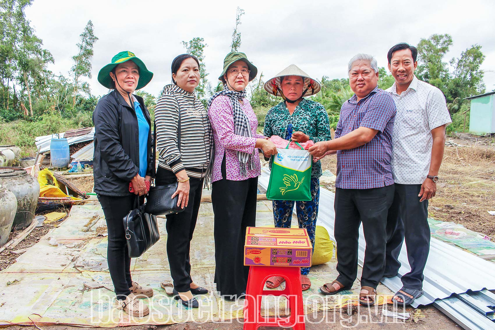 Ấm tình nhân ái, trải lòng yêu thương