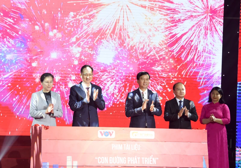 Gặp gỡ, giao lưu truyền thông Việt Nam-Trung Quốc