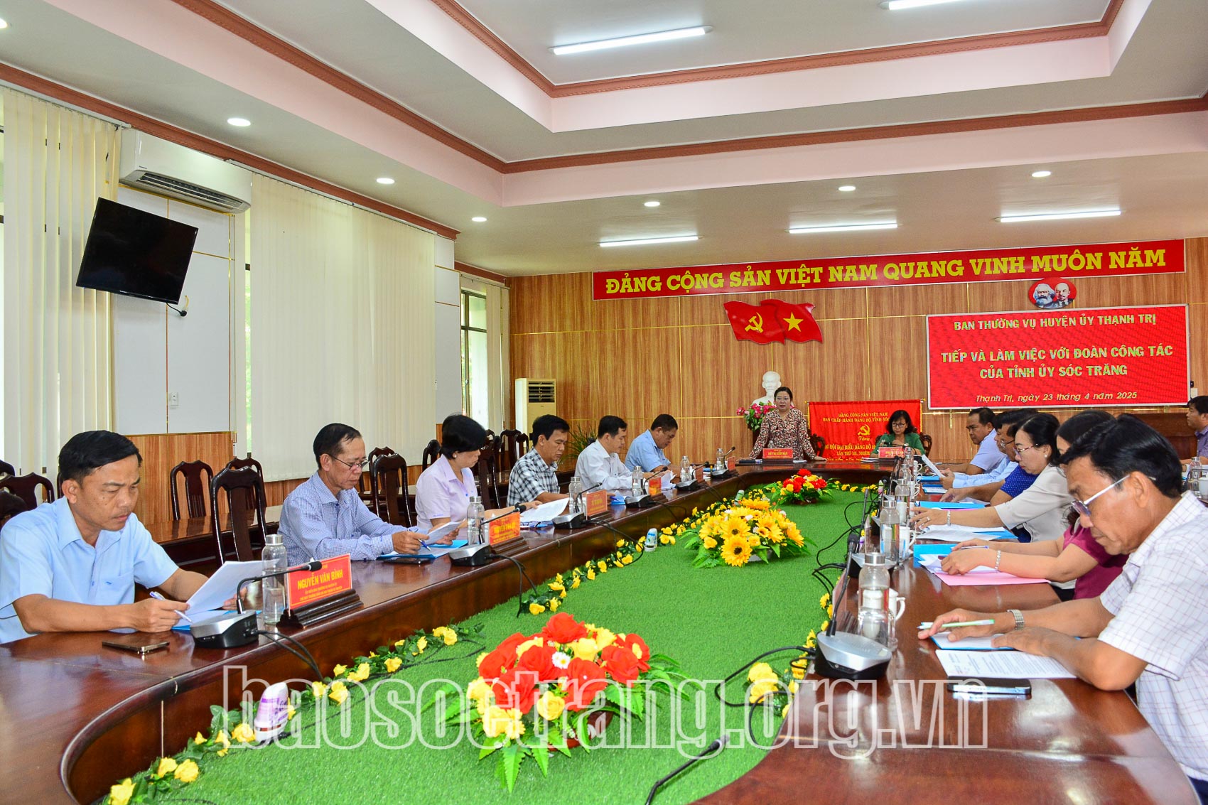 Phó Bí thư Thường trực Tỉnh ủy Hồ Thị Cẩm Đào làm việc với Huyện ủy Thạnh Trị