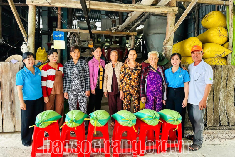 Hội Liên hiệp Phụ nữ huyện Mỹ Tú học tập và làm theo Bác