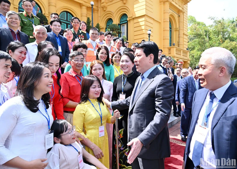 Chủ tịch nước Lương Cường: Cần nhân rộng hơn nữa các cá nhân, tập thể hoạt động vì cộng đồng