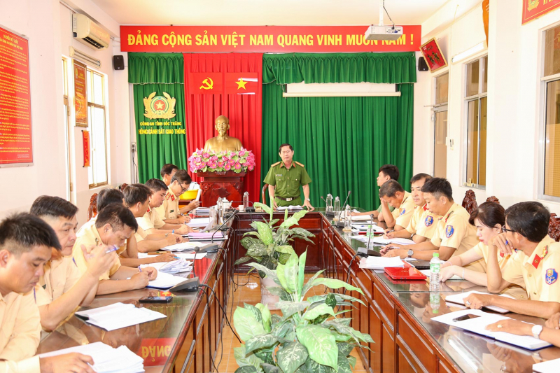 Giao ban công tác bảo đảm trật tự, an toàn giao thông