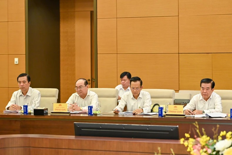 Các đại biểu dự buổi làm việc. (Ảnh: DUY LINH)