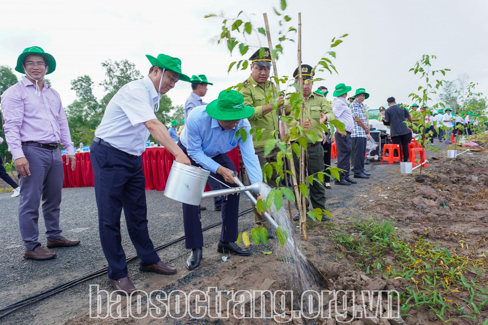 Phát động “Tết trồng cây đời đời nhớ ơn Bác Hồ” và hưởng ứng Tuần lễ Quốc gia Nước sạch và Vệ sinh môi trường năm 2025
