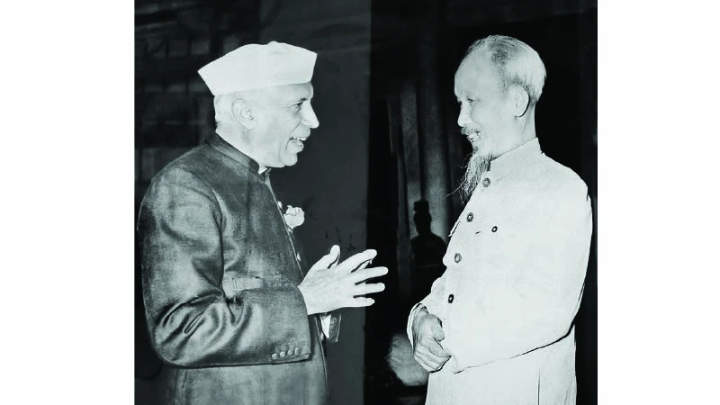 Mãi là ngọn hải đăng cho những người cộng sản