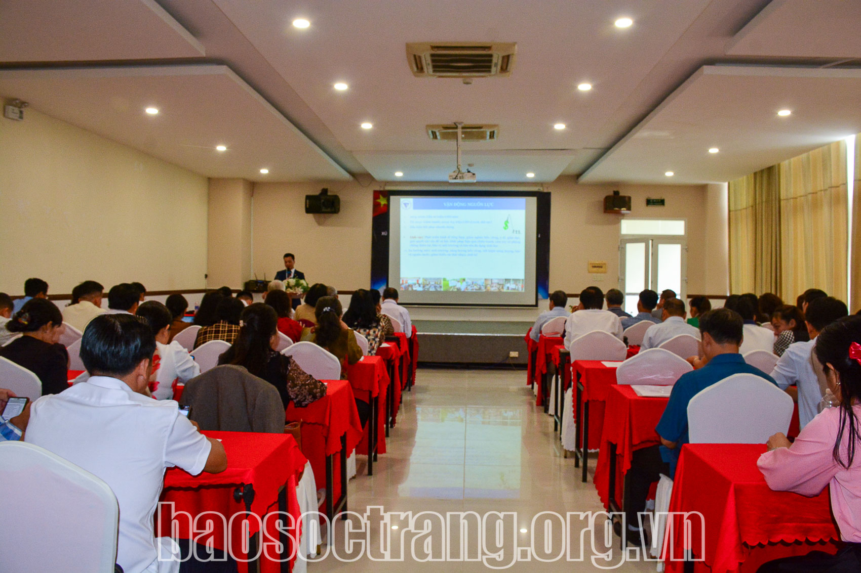 “Xúc tiến hợp tác và chia sẻ kinh nghiệm đối ngoại nhân dân trong hệ thống Liên hiệp hội Việt Nam”