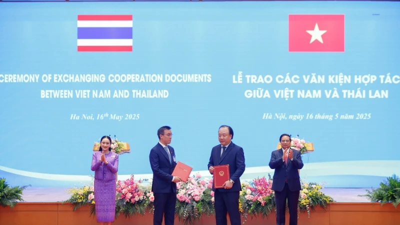 Việt Nam-Thái Lan ký kết hợp tác thúc đẩy tiêu thụ hàng Việt