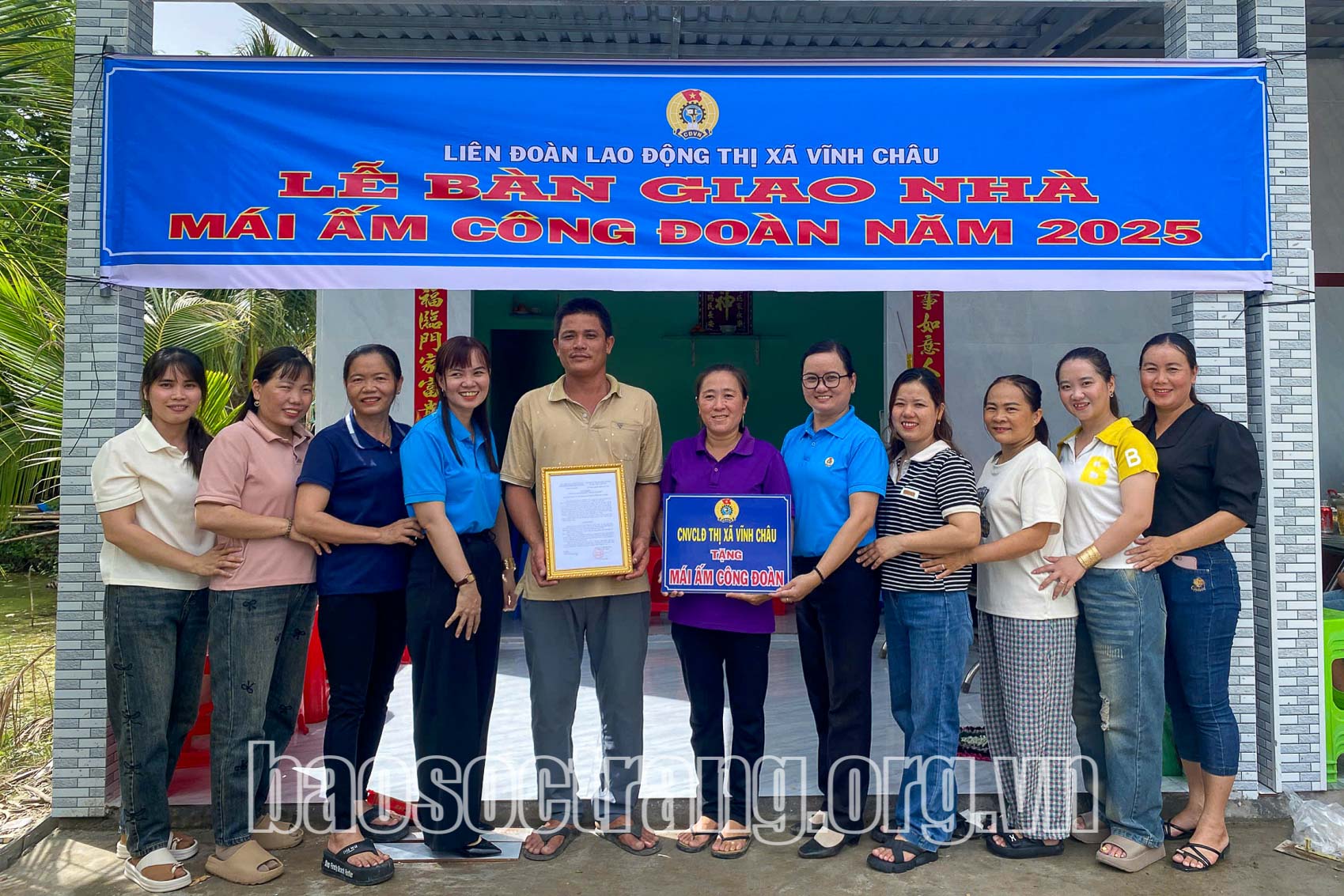 Bàn giao 2 căn nhà “Mái ấm công đoàn” cho đoàn viên khó khăn về nhà ở