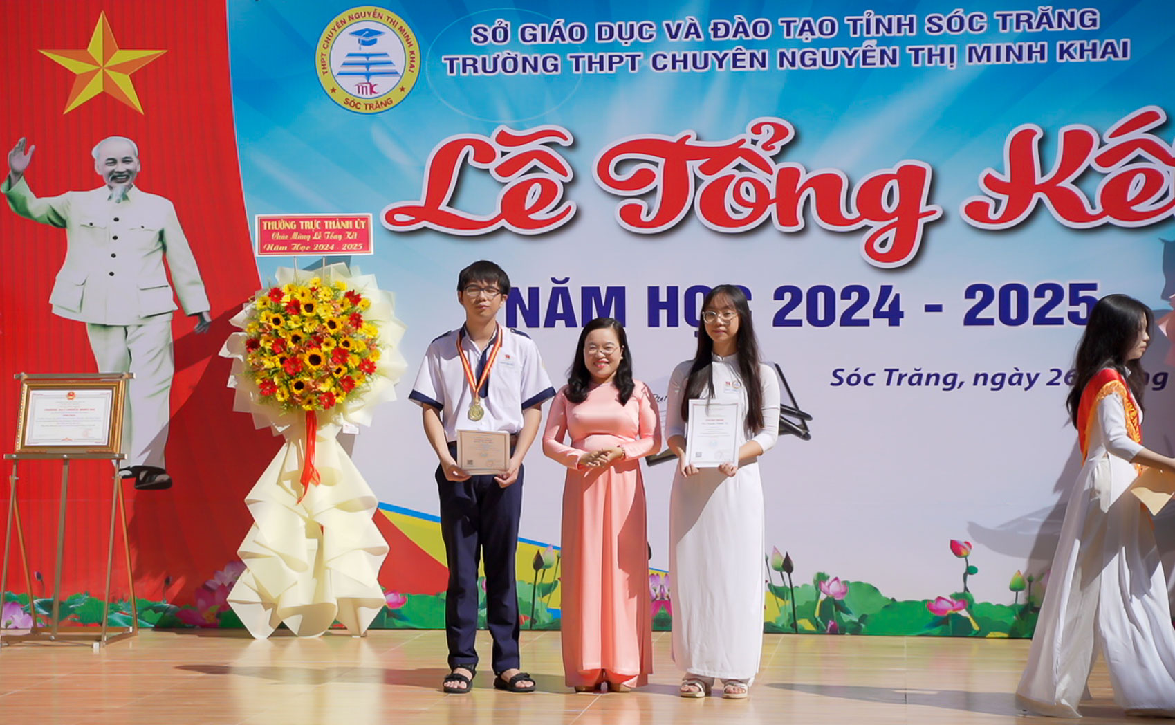 Trường Trung học phổ thông Chuyên Nguyễn Thị Minh Khai tổng kết năm học 2024 - 2025