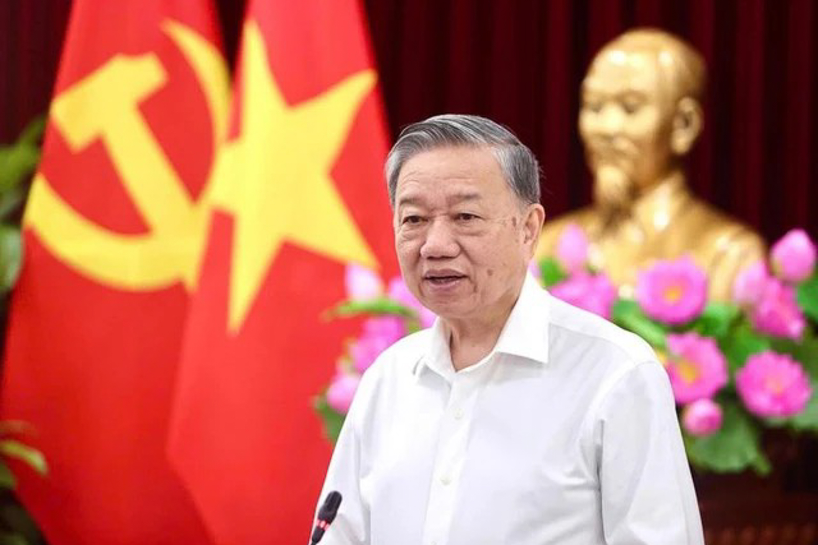 Tổng Bí thư Tô Lâm: "Bác vẫn cùng chúng cháu hành quân"