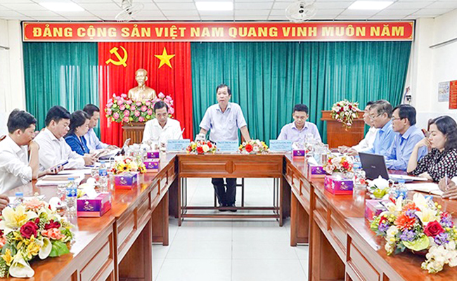 កសាង​គម្រោង​រៀប​ចំ​ប្រ​ព័ន្ធ​ចាត់​តាំង​រដ្ឋ​របស់​មន្ទីរ​ជន​ជាតិ និង​សាសនា ក្រោយ​ពី​រួម​បញ្ចូល​តែ​មួយ រួម​បញ្ចូល​ក្រុង​កឹង​ធើ ខេត្ត​សុក​ត្រាំង​និង​ខេត្ត​ហូវ​យ៉ាង