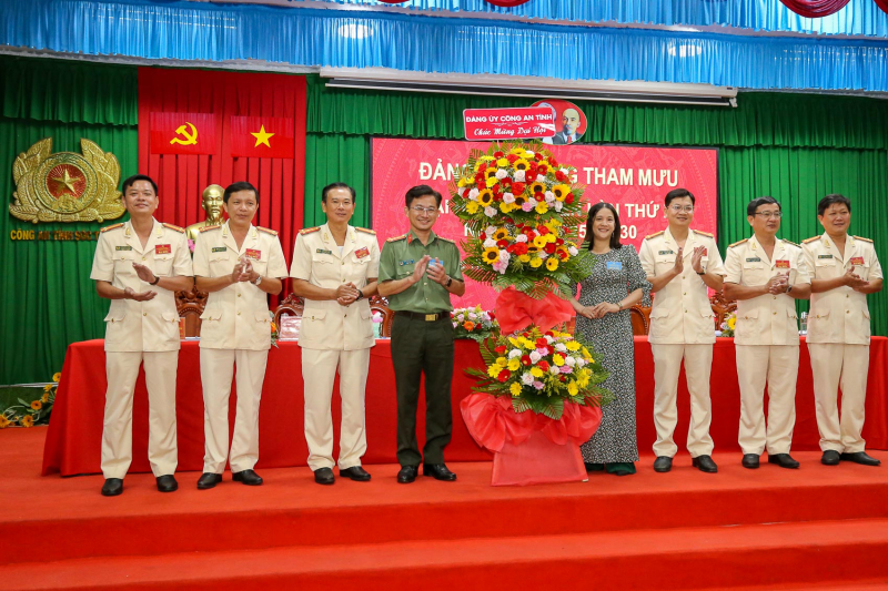 Đại hội điểm Đảng bộ Phòng Tham mưu Công an tỉnh, nhiệm kỳ 2025 - 2030 thành công tốt đẹp