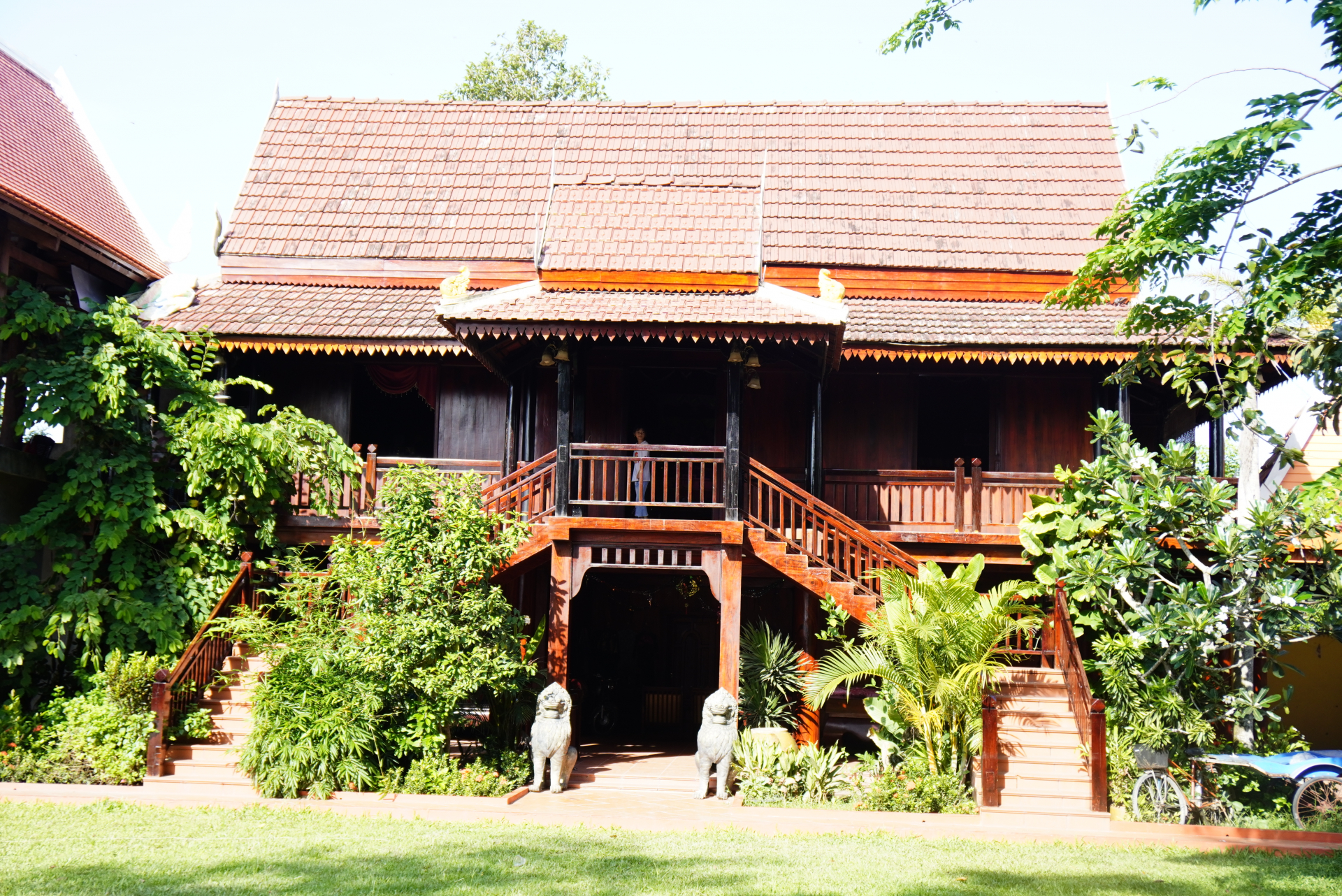 មកស្គាល់ផ្ទះសម័យបុរាណរបស់ជនរួមជាតិខ្មែរតាមរយៈសំណង់កុដិឈើនៅវត្តស្រឡូង