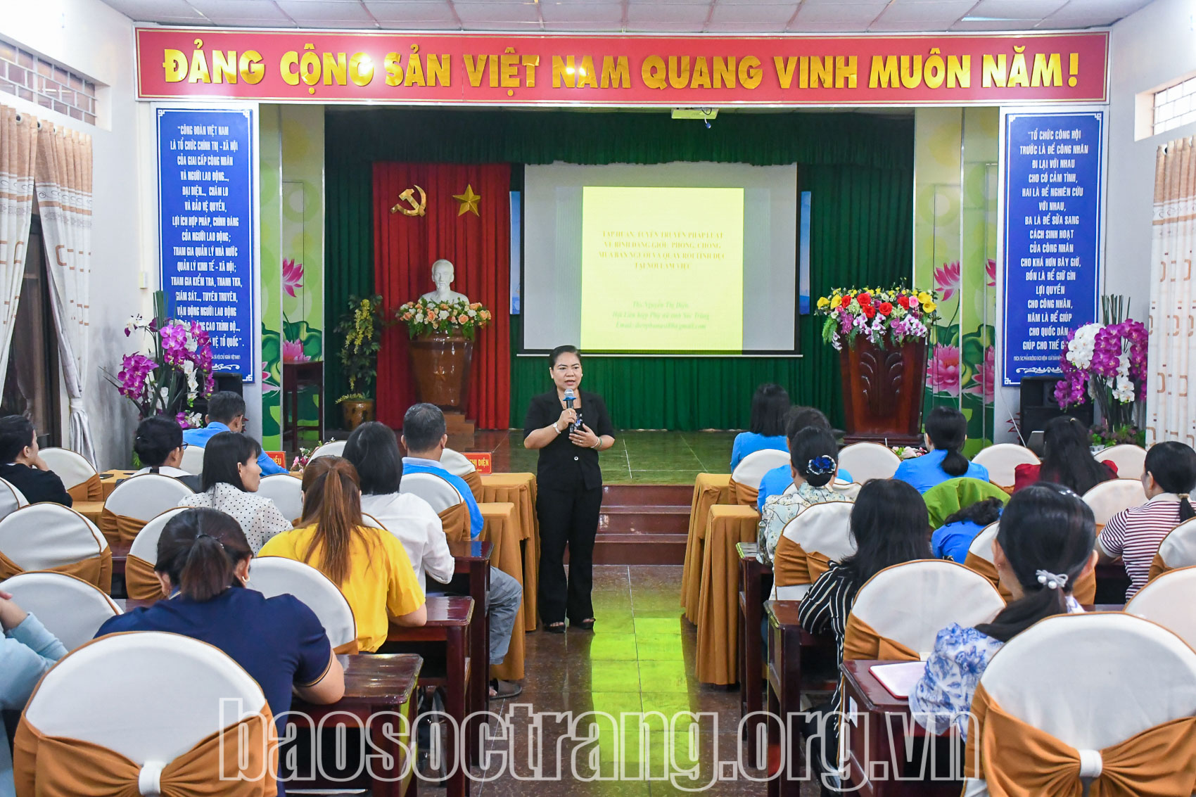 Tuyên truyền pháp luật lao động và phòng chống quấy rối tình dục tại nơi làm việc