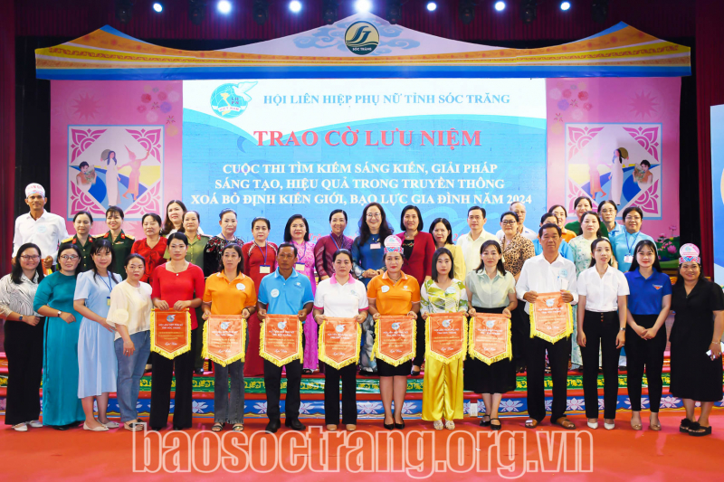 Lan tỏa phong trào thi đua, phụ nữ Sóc Trăng gắn kết, nguyện ý Đảng lòng dân