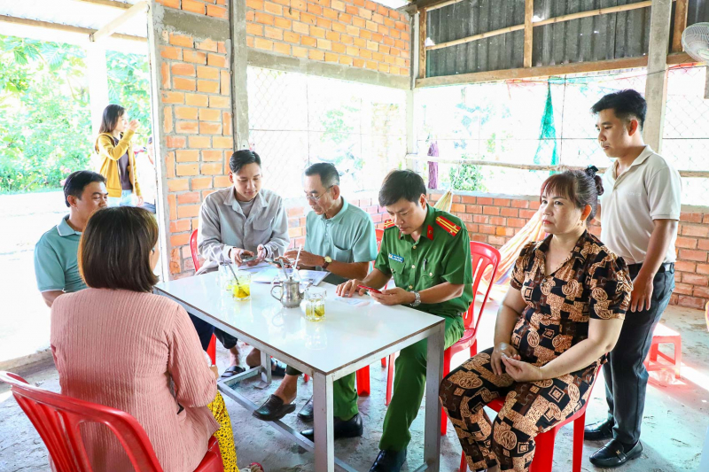 Công an xã Hậu Thạnh - Giữ vững an ninh, bảo đảm phát triển bền vững nông thôn mới