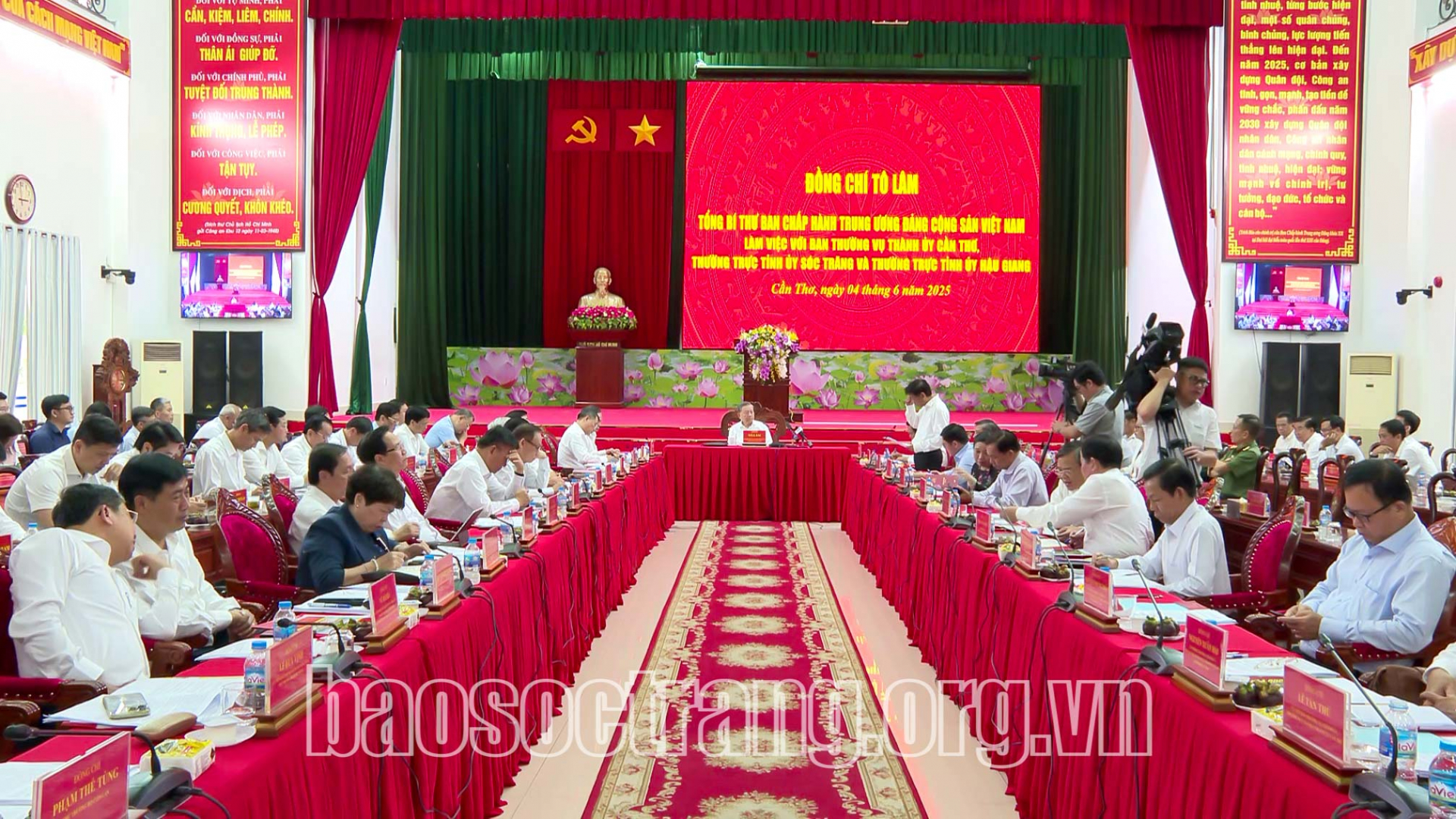 Tổng Bí thư Tô Lâm làm việc với Ban Thường vụ Thành ủy Cần Thơ, Thường trực Tỉnh ủy Sóc Trăng và Thường trực Tỉnh ủy Hậu Giang