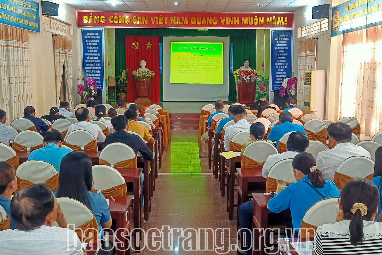 Liên đoàn lao động tỉnh Sóc Trăng tổ chức tập huấn kỹ năng thương lượng tập thể năm 2025.