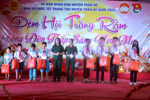 Mang niềm vui Trung thu đến các cháu thiếu nhi