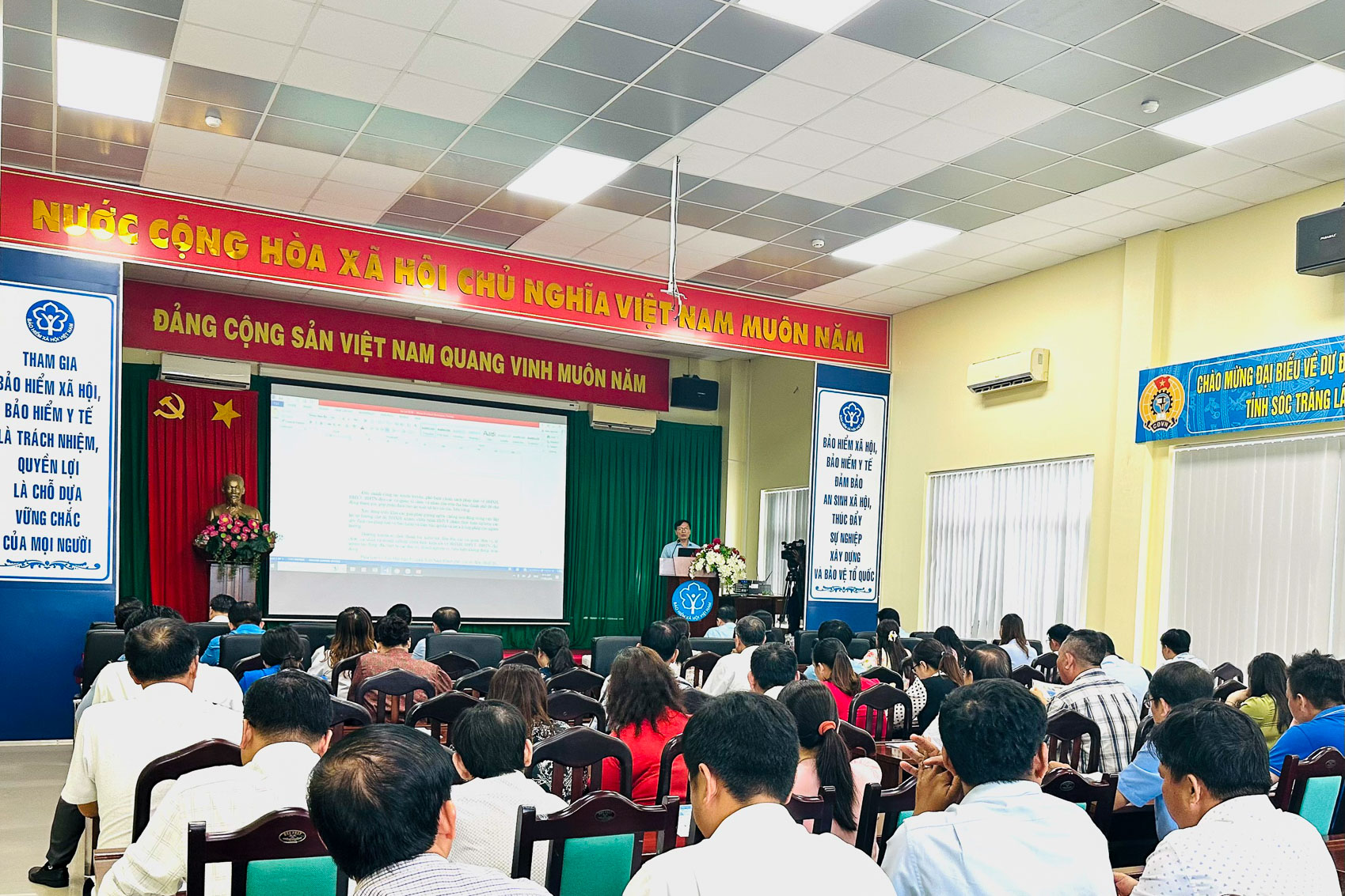 Tập huấn cho Ban Chỉ đạo phát triển người tham gia bảo hiểm xã hội, bảo hiểm y tế, bảo hiểm thất nghiệp trên địa bàn thành phố Sóc Trăng