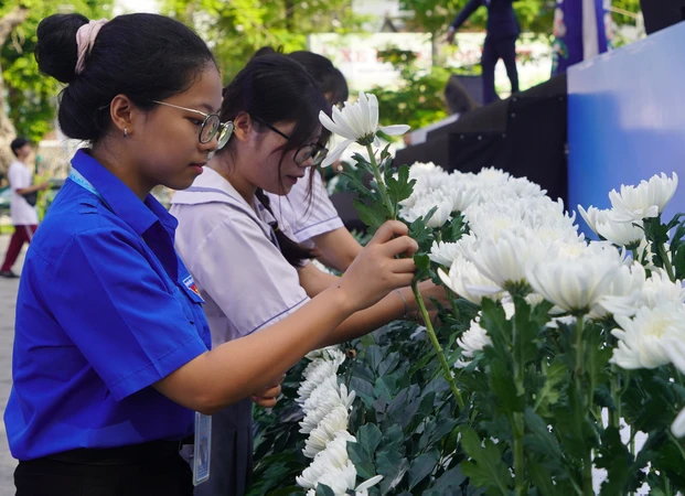 Thành phố Hồ Chí Minh tưởng niệm các nạn nhân tai nạn giao thông năm 2024