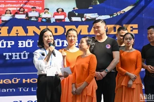 Kết nối, chia sẻ yêu thương với người khiếm thị