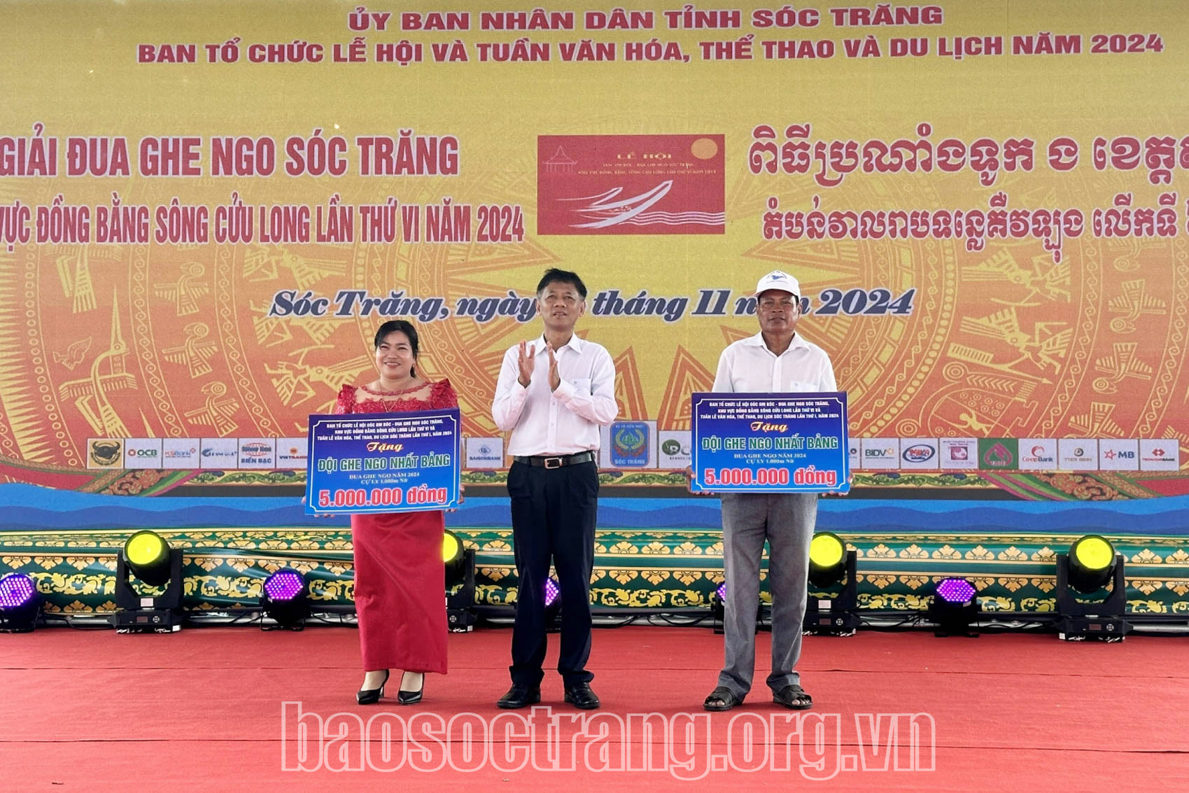 Các đội ghe ngo nam và ghe ngo nữ bước vào cuộc tranh tài giai đoạn II (đấu chéo)