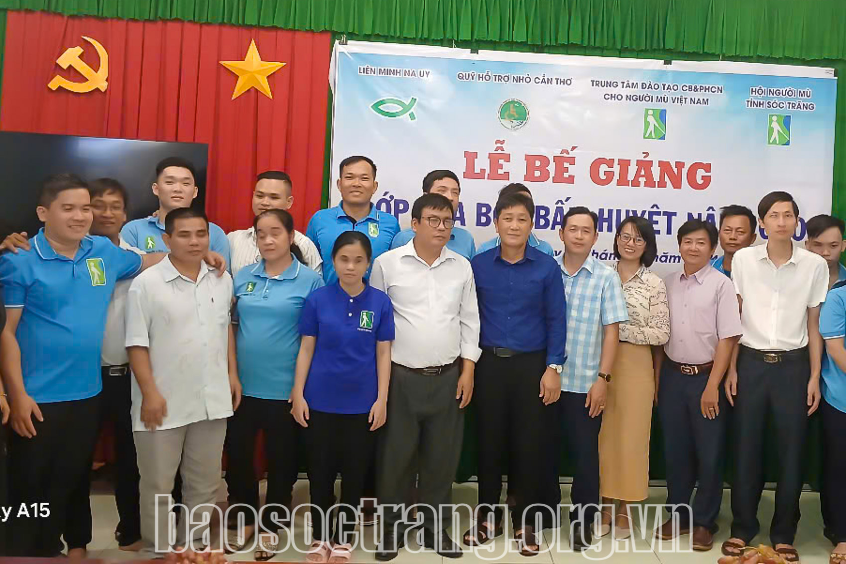 20 hội viên Hội Người mù được đào tạo xoa bóp bấm huyệt nâng cao