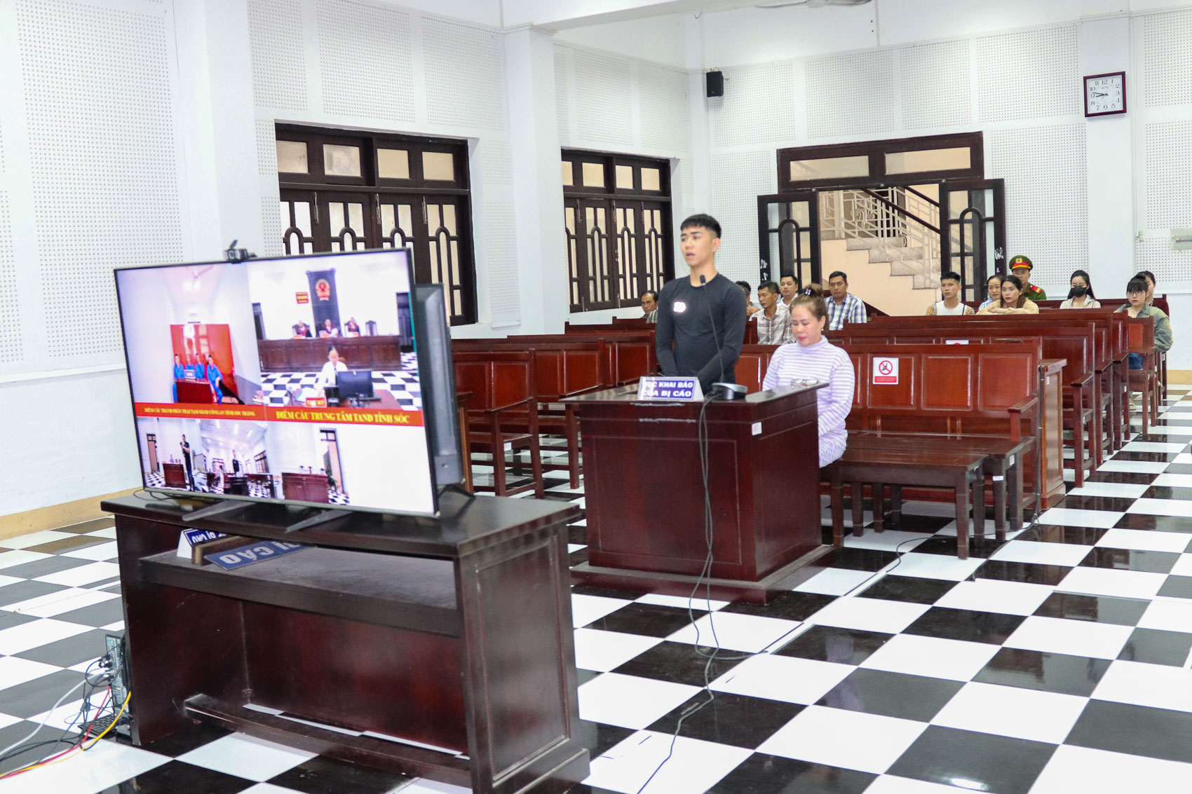 Tuyên y án 6 bị cáo về tội gây rối trật tự công cộng