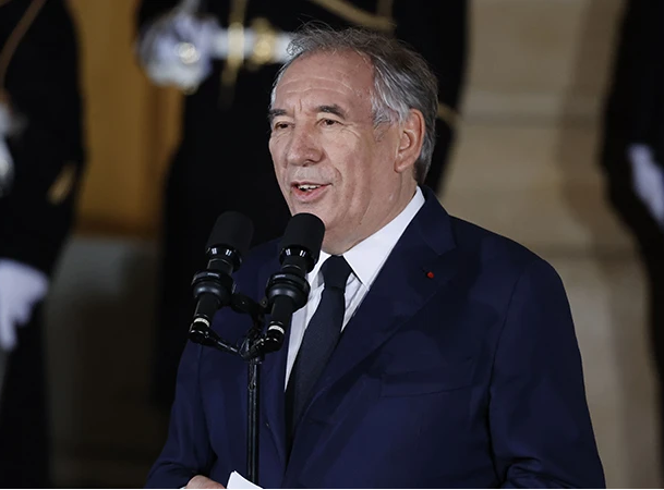 Tân Thủ tướng Pháp khẳng định nhiệm vụ đoàn kết đất nước