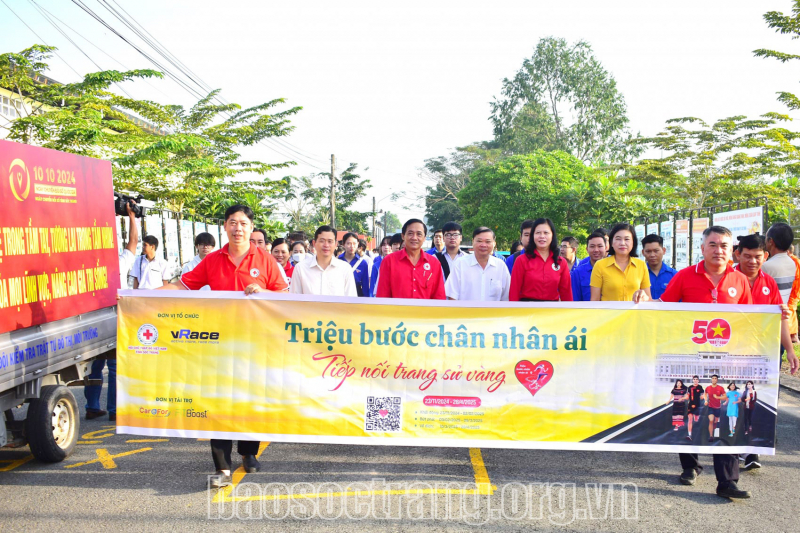 Phát động chiến dịch “Triệu bước chân nhân ái - Tiếp nối trang sử vàng”