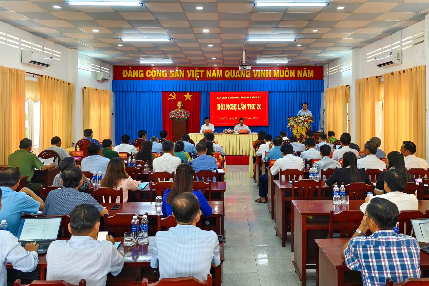 Ban Chấp hành Đảng bộ huyện tập trung triển khai thực hiện hiệu quả 5 nhiệm vụ trọng tâm của Nghị quyết năm 2025