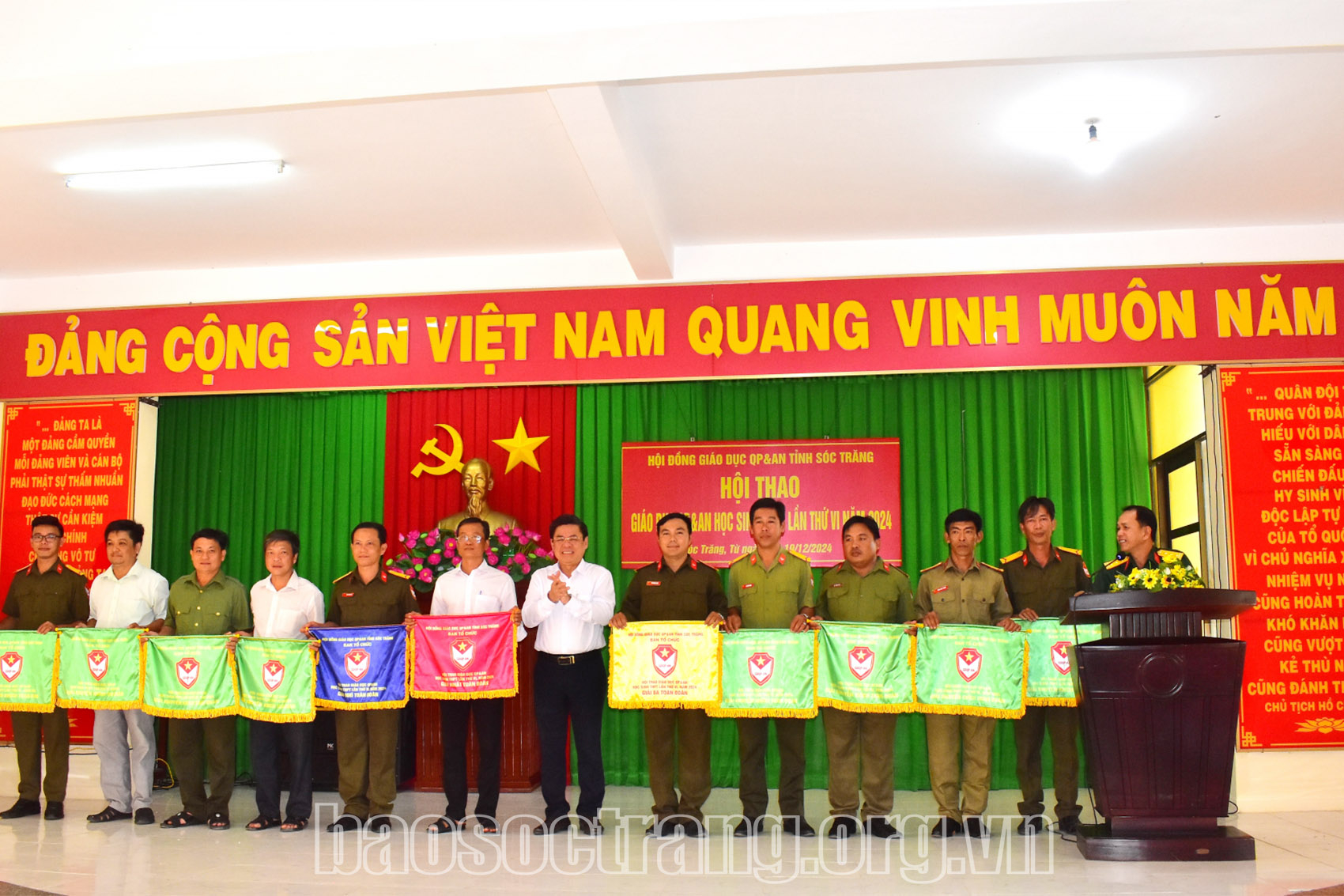Bế mạc Hội thao giáo dục quốc phòng và an ninh học sinh trung học phổ thông lần thứ VI