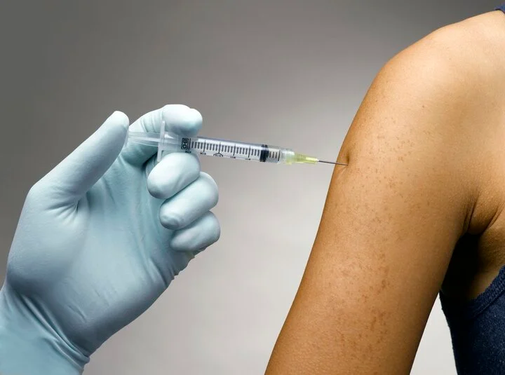 Vaccine HPV là loại vaccine tạo kháng thể chống lại sự tấn công của virus HPV ở người và phòng chống các bệnh ung thư kể trên. (Ảnh: MSK)