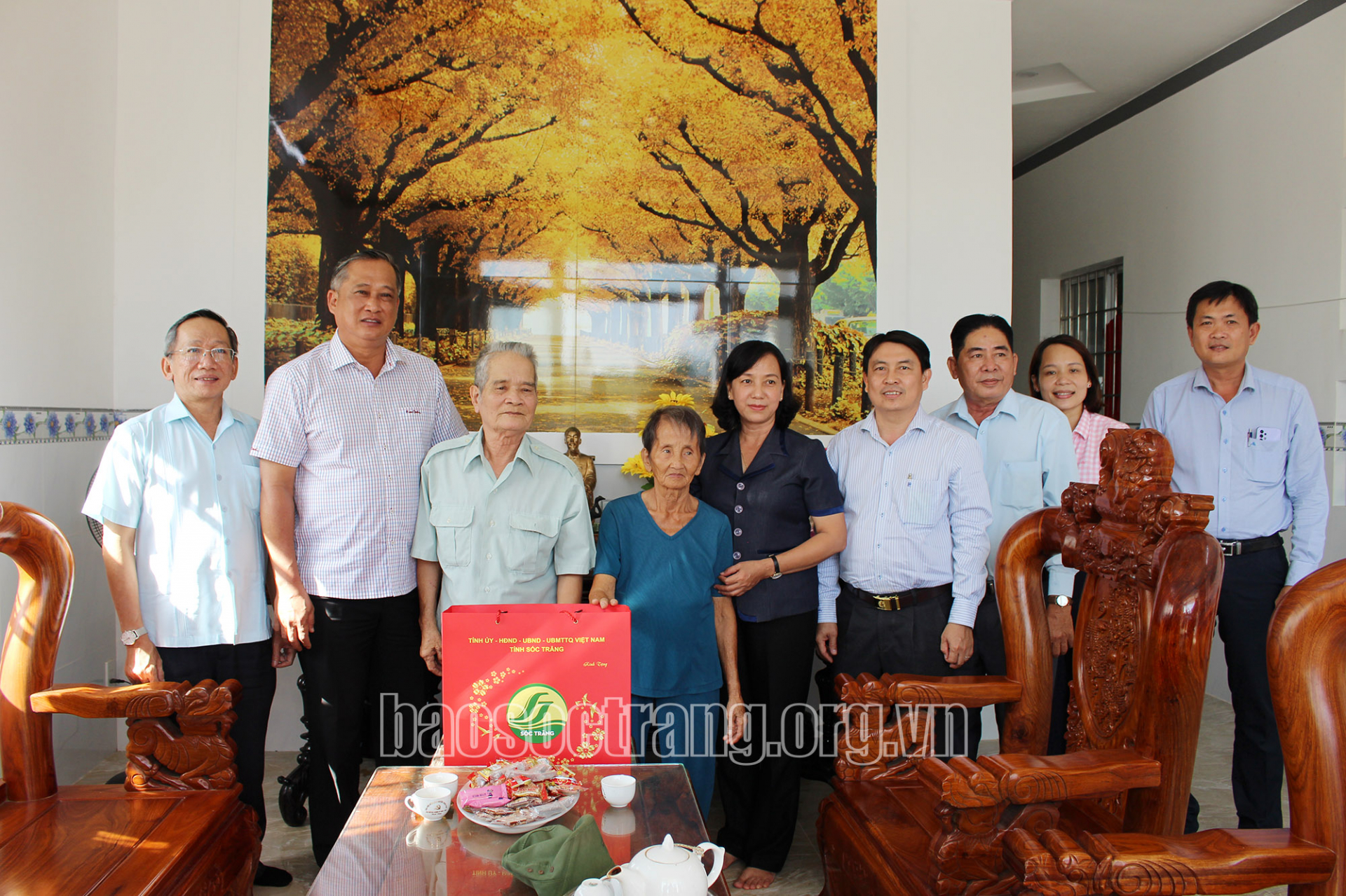 Đoàn cán bộ tỉnh thăm, chúc Tết cán bộ hưu trí tại huyện Cù Lao Dung và thành phố Sóc Trăng