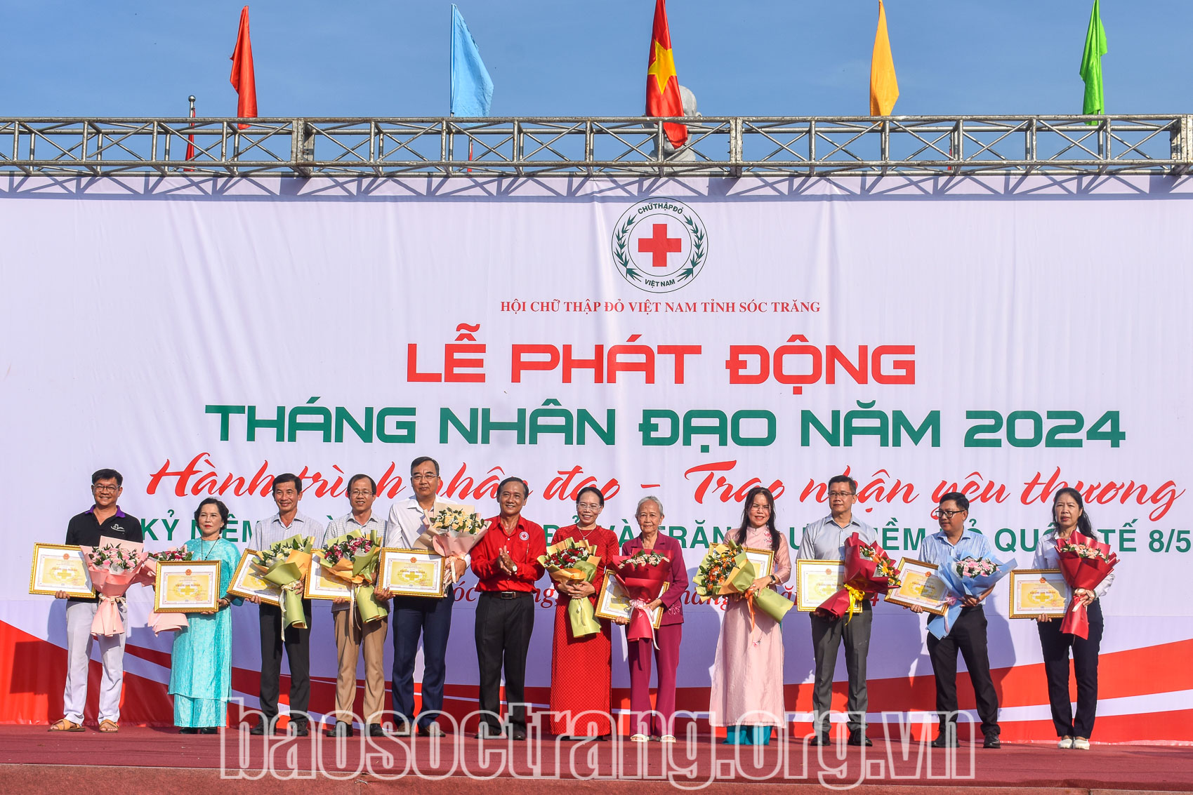 Phát động Tháng Nhân đạo năm 2024 với chủ đề “Hành trình nhân đạo - Trao nhận yêu thương”