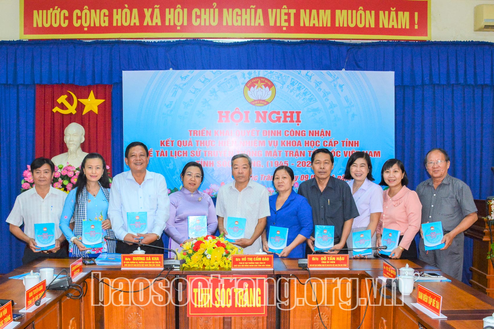 Hoàn thiện bản in sách Đề tài Lịch sử Mặt trận Tổ quốc Việt Nam tỉnh Sóc Trăng giai đoạn 1945 - 2020