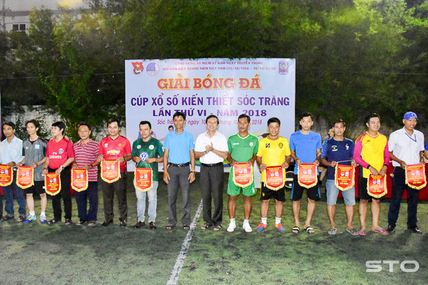 Khai mạc Giải bóng đá cúp Xổ số kiến thiết Sóc Trăng