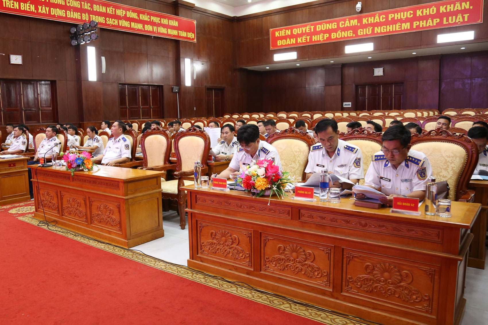 Nâng cao chất lượng hoạt động công tác Đảng, công tác chính trị