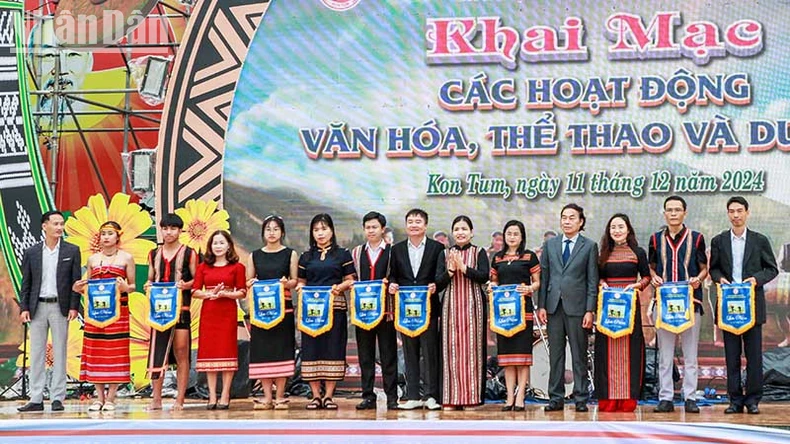 Kon Tum: Khai mạc c&aacute;c hoạt động Tuần Văn h&oacute;a-Du lịch năm 2024 ảnh 2