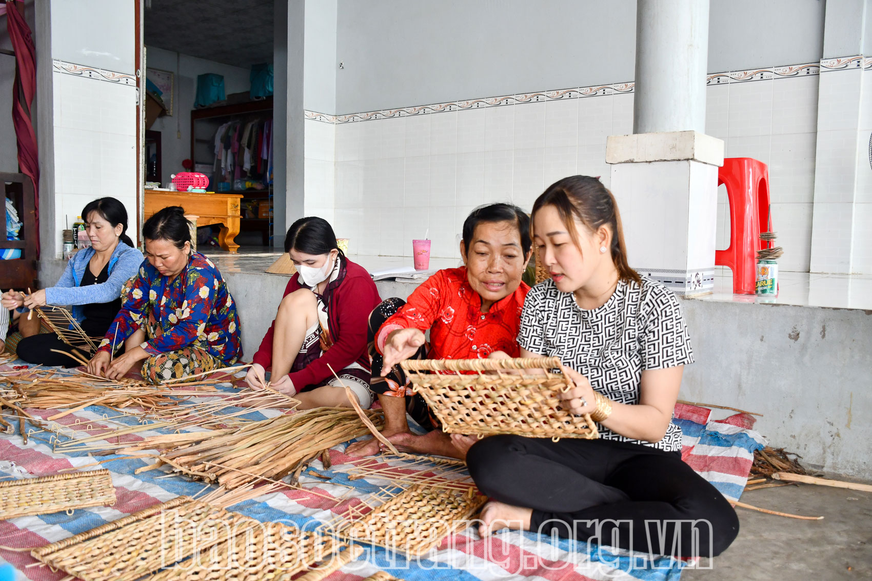 Giúp đồng bào dân tộc thiểu số phát triển kinh tế