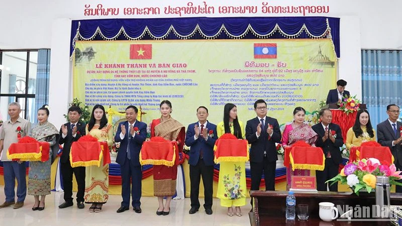 Việt Nam bàn giao cho Lào 4 hệ thống thủy lợi phục vụ sản xuất nông nghiệp