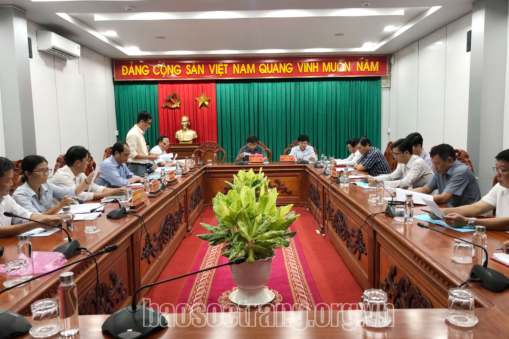 Một số chợ trên địa bàn huyện Long Phú xây dựng nhiều năm nay đã xuống cấp