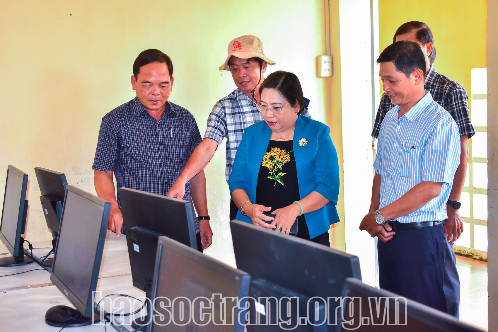 Phó Bí thư Thường trực Tỉnh ủy kiểm tra công tác chuẩn bị năm học mới trên địa bàn huyện Mỹ Xuyên