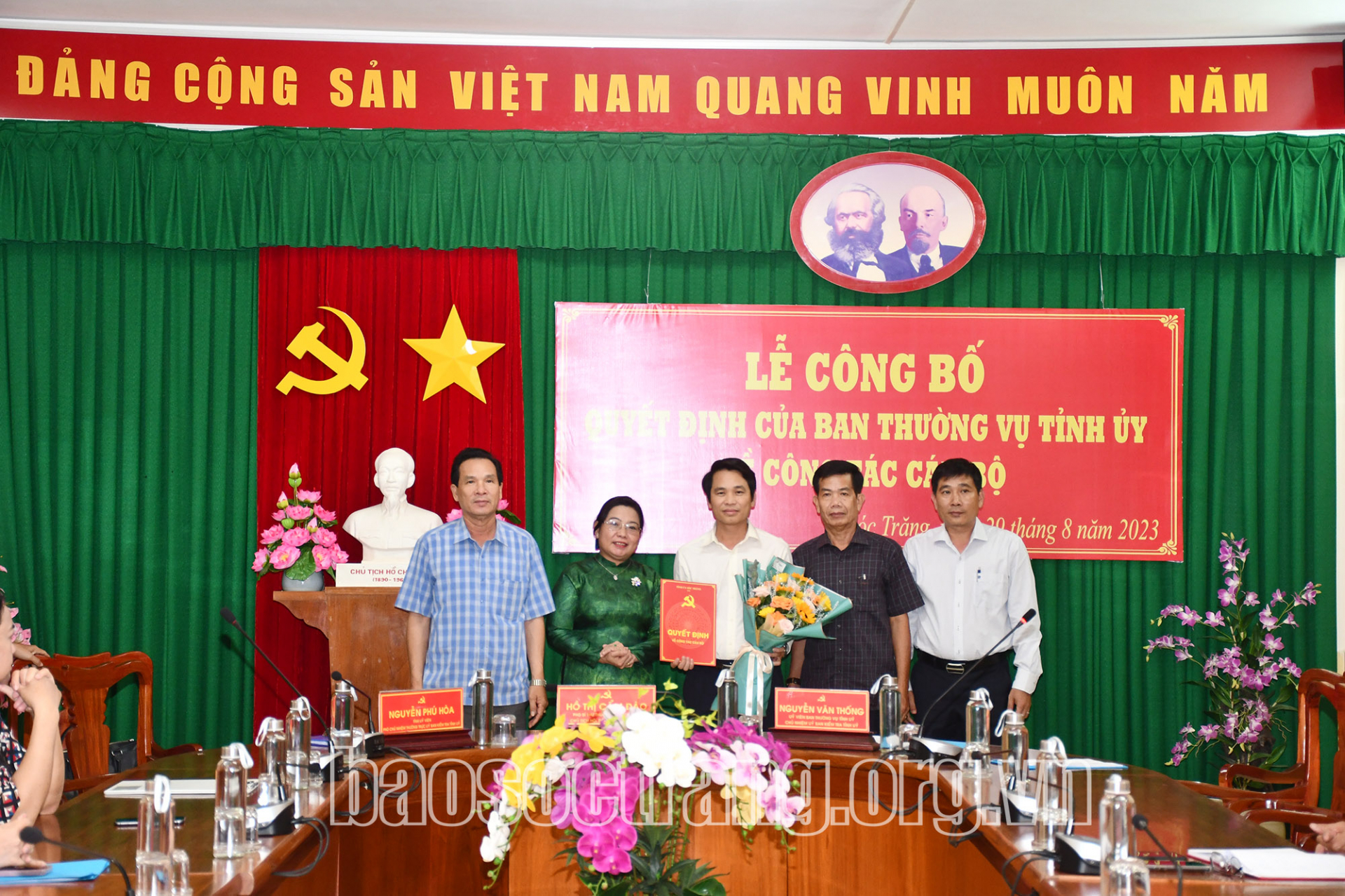 Công bố quyết định của Ban Thường vụ Tỉnh ủy về công tác cán bộ